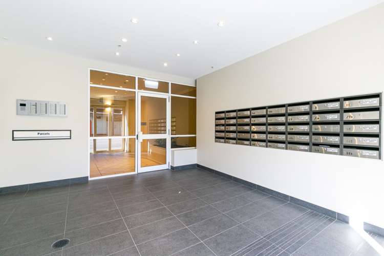 4f/5 Kent Terrace Mount Victoria_10