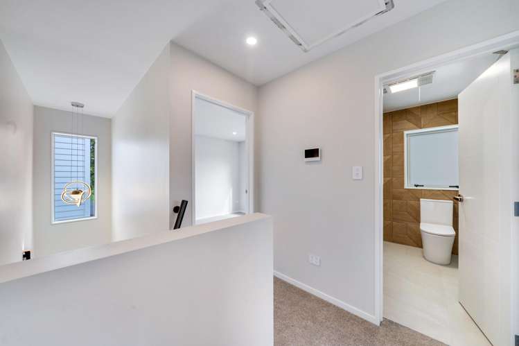 107 Muir Avenue Mangere Bridge_16