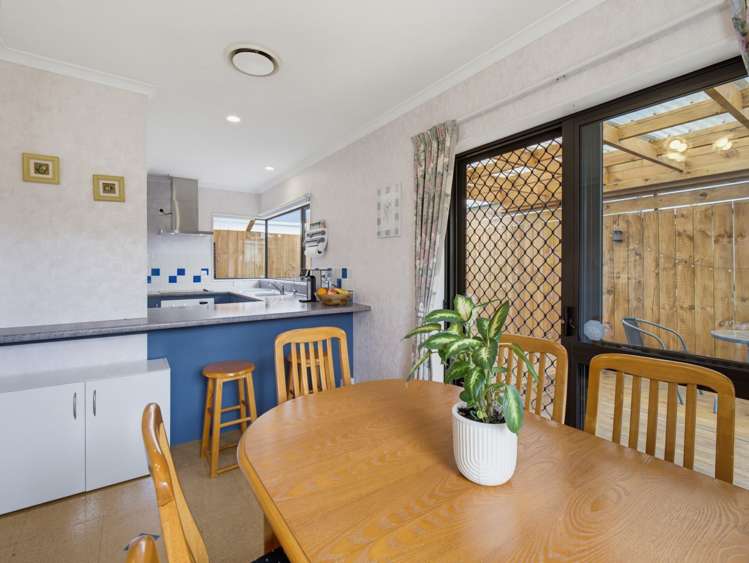 67 and 67A Rhodes Drive Kelvin Grove_11