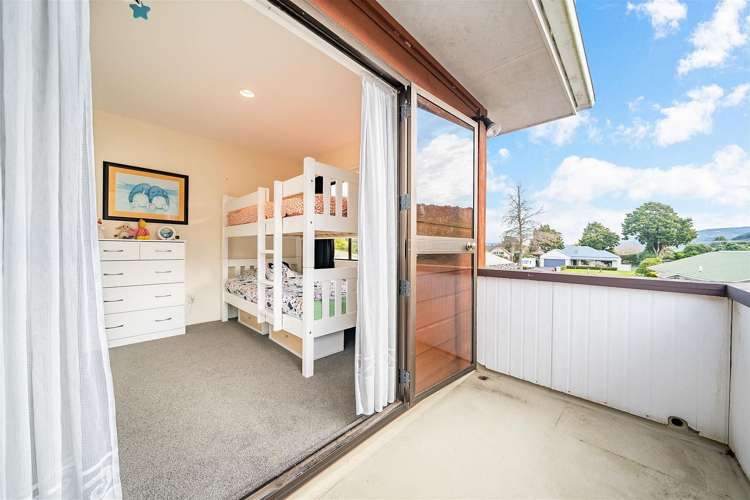 5 California Drive Totara Park_16