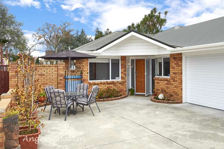 4 Barnes Court Roslyn_17