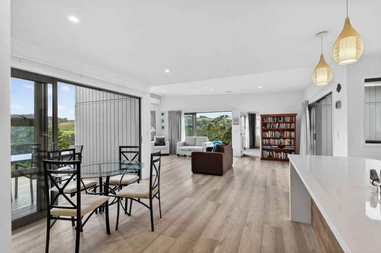 573 Valley Road Kaiwaka_3