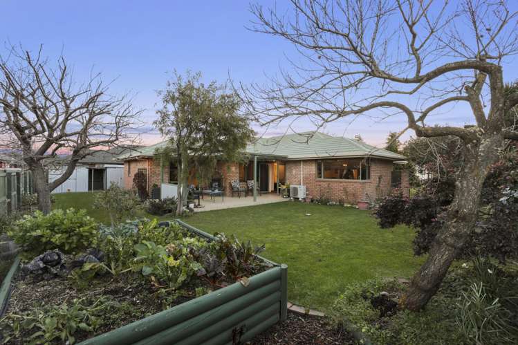 27 Burleigh Road Redwoodtown_19