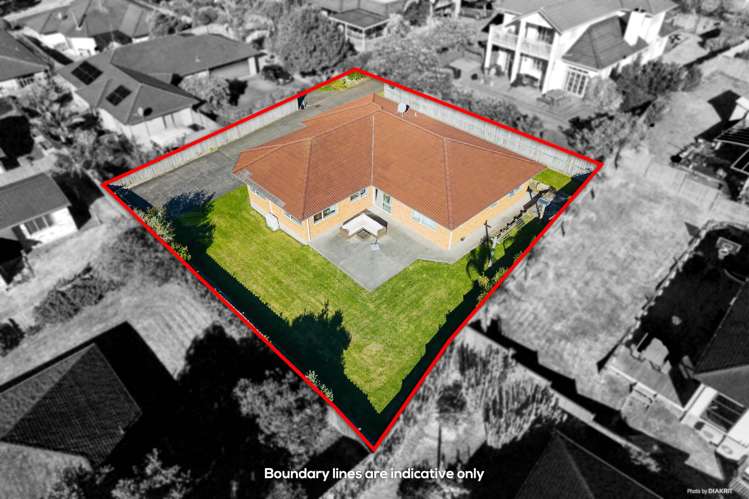 16 Anchorite Way Red Beach_24