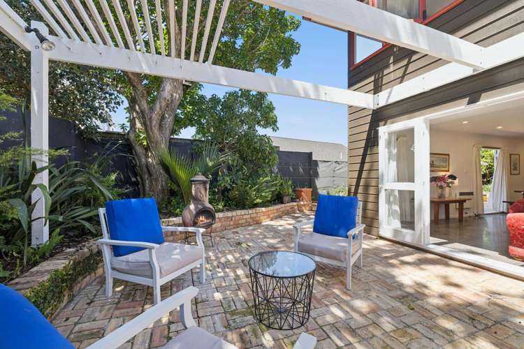 8a Wicklow Road Narrow Neck_2