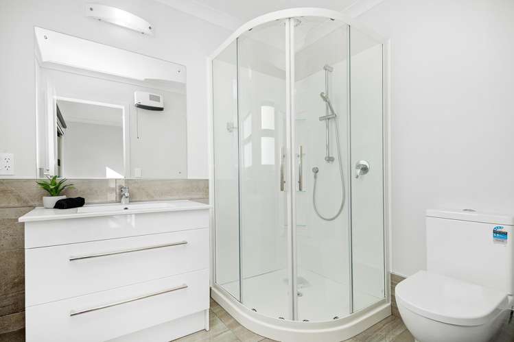 17 Jack Vaughan Grove Wainuiomata_15