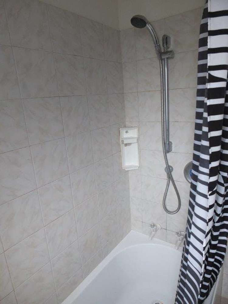 18/20 Thompson Street Mount Cook_13