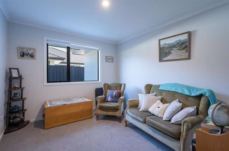 43 Oakdale Grove Richmond_11