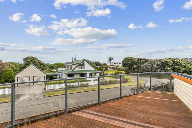 1 Frances Street Waikanae Beach_10