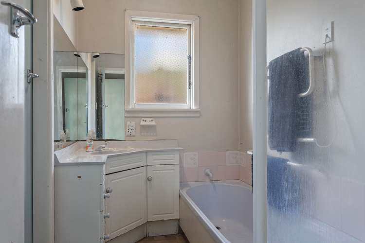 84 Blankney Street Hornby_9