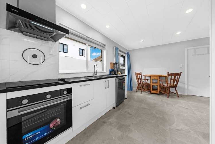 2/73 Macleans Road Bucklands Beach_11