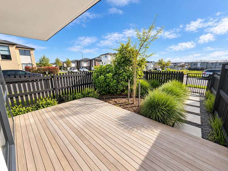 2 Papa Takaro Lane Flat Bush_23