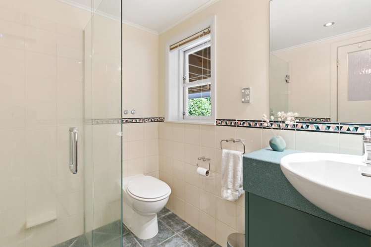 34 Torwood Road Khandallah_16