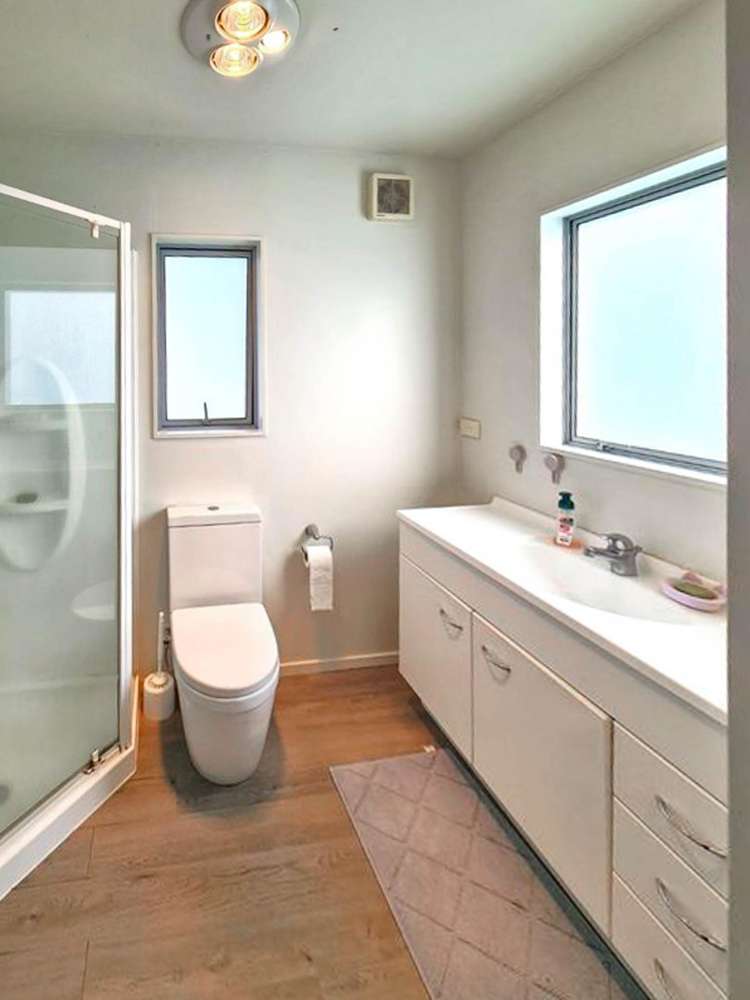 2/18 Orton Street Glenfield_16