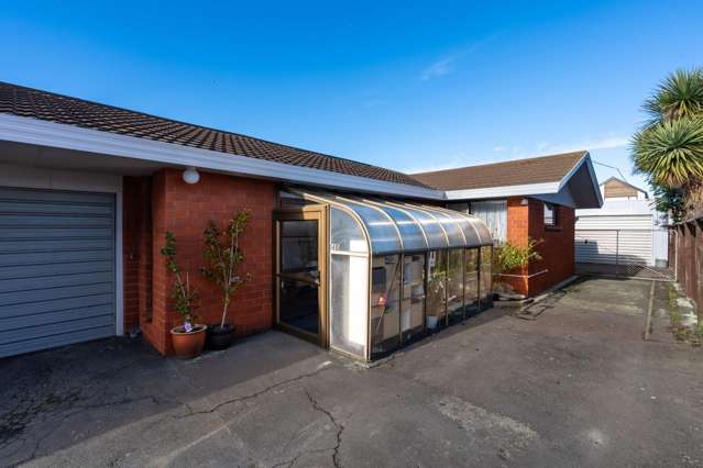 Live Easy: 3 Bedrooms, One Level, Great Access