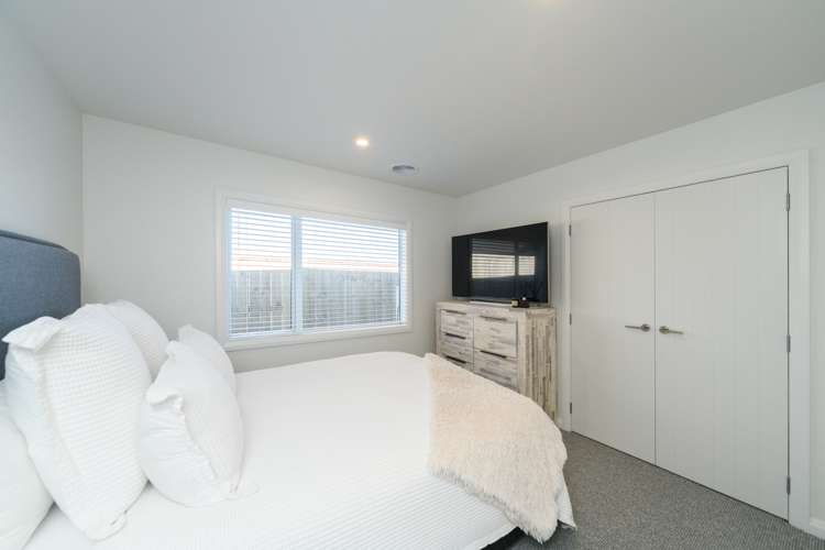 10 Sardinia Grove Fitzherbert_12