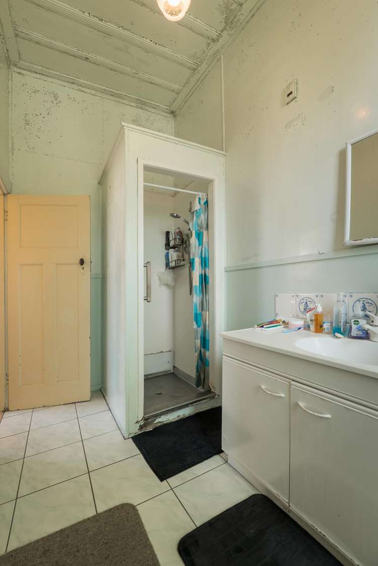 207 Richmond Street Thames_11