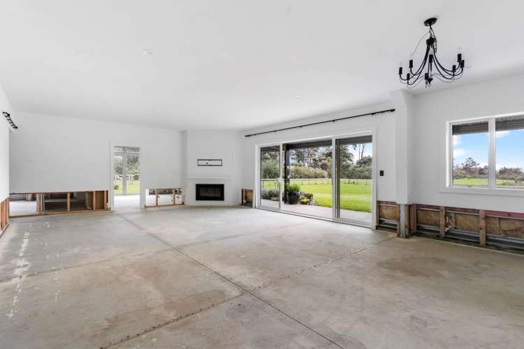 243 Waitakere Road Taupaki_11