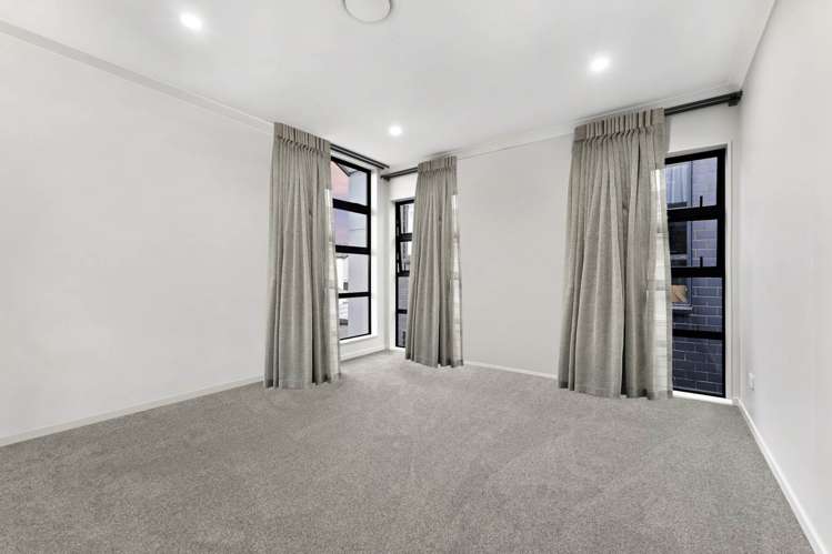 19 Tinaku Road Flat Bush_38