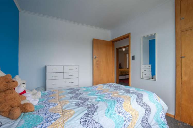 14 Sherratt Street West End_12