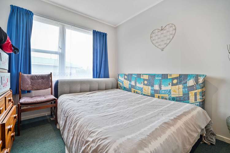 83 Wycliffe Street Onekawa_7