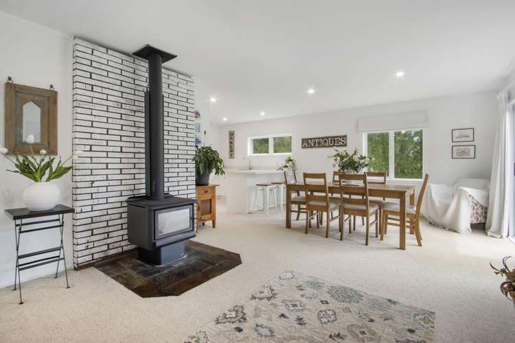 81 Lockington Road Aongatete_12