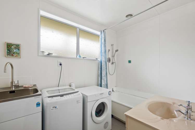 24a Riverbank Street Ebdentown_9