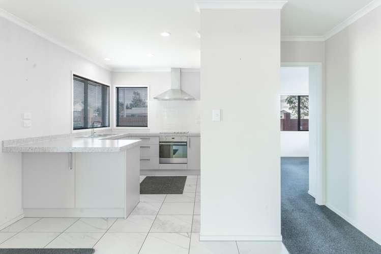 72 Pages Road Linwood_11