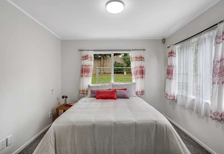 43 Central Park Drive Te Atatu South_1