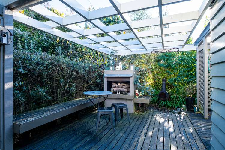 19 Methven Chertsey Road Methven_6