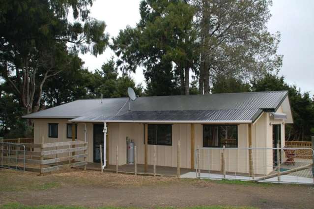 Charming 1BR Home with rural outlook and views