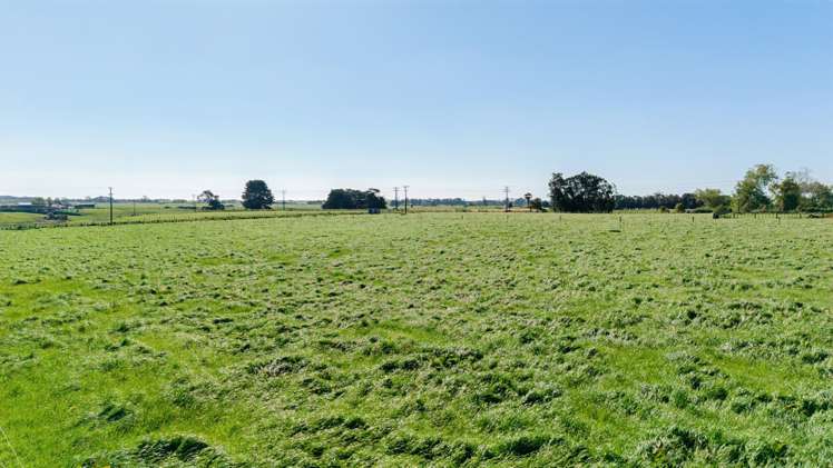 319 Waiau Road Onaero_16
