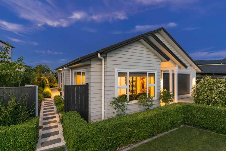 64 Colonial Drive Silverdale_36