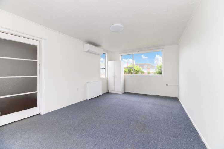 2 Rosamund Avenue New Windsor_17