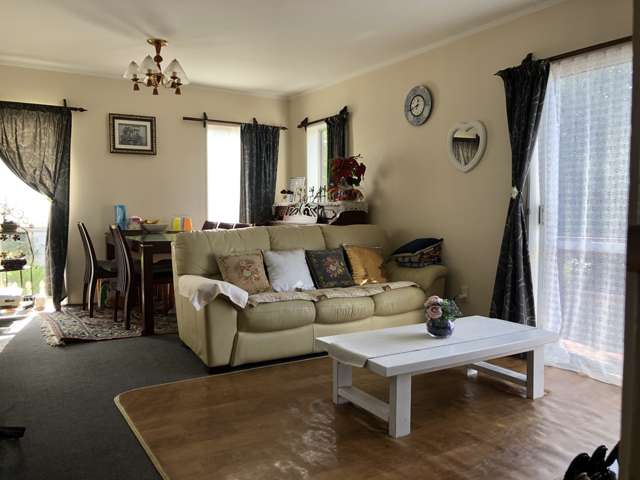 2/8 Monteith Crescent Remuera_1