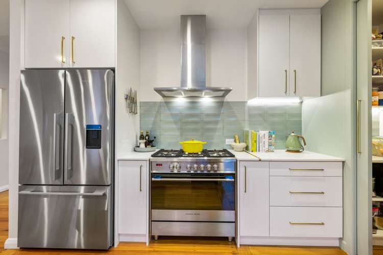 26 Gardner Avenue New Lynn_8