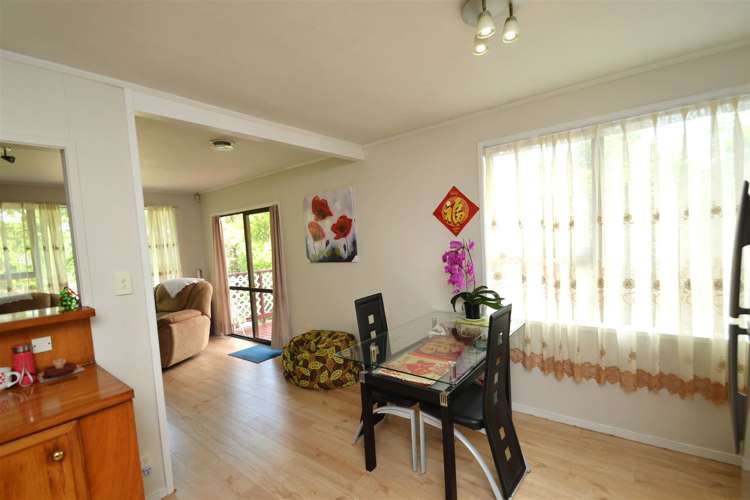 1/1 Pisces Road Glen Eden_7
