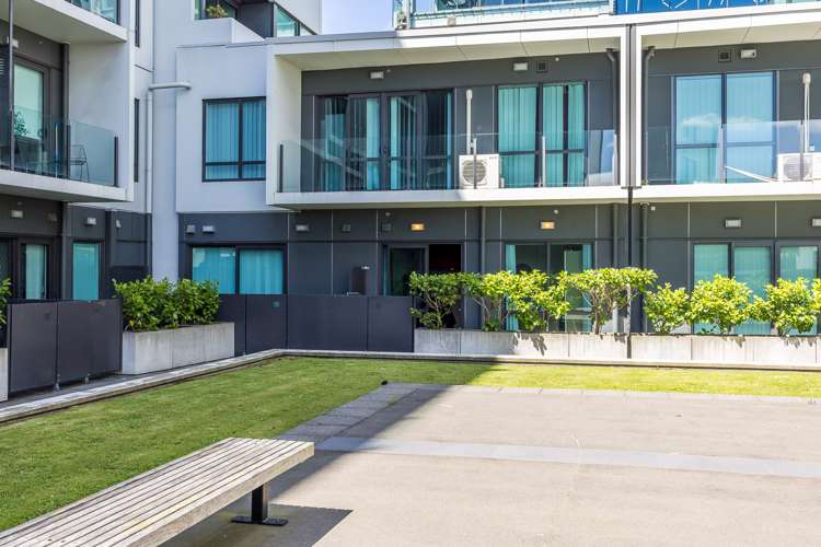 115/2 Dockside Lane Auckland Central_15
