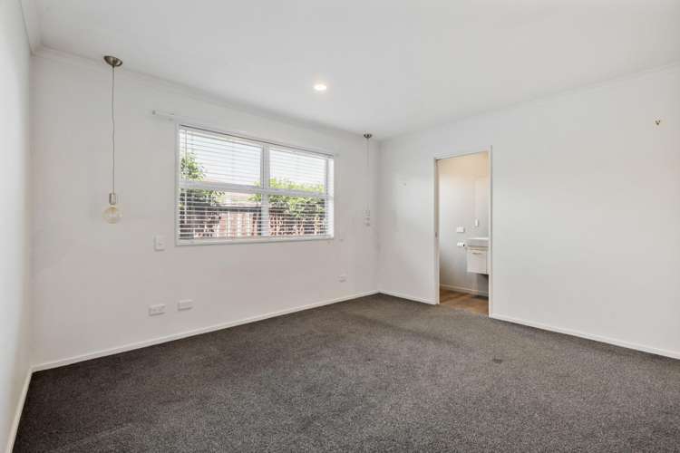 24 Scotswood Place 11353_7