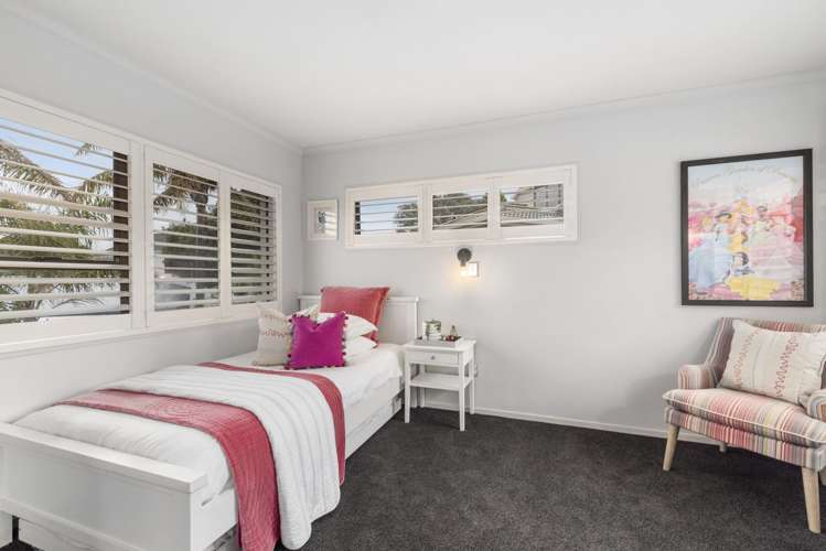 2/13 Muritai Road Milford_13