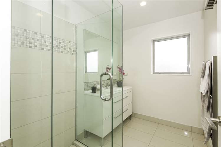 1/323 Wairakei Road Burnside_11