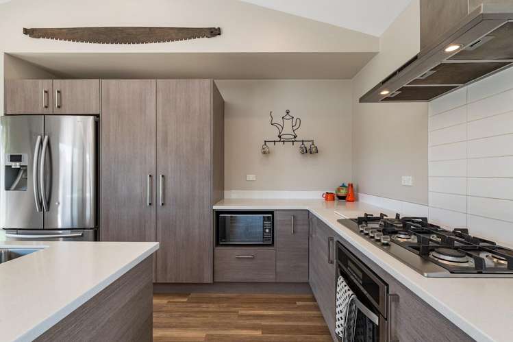 12 Ellesmere Close Pyes Pa_10