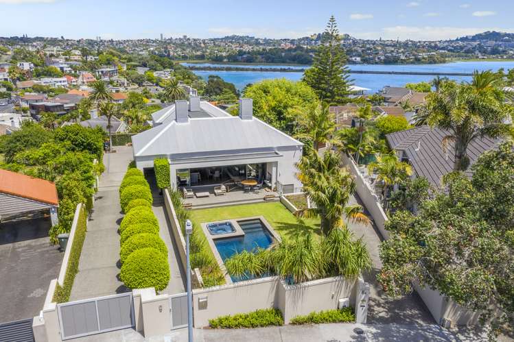 6 Fenton Circus Orakei_21