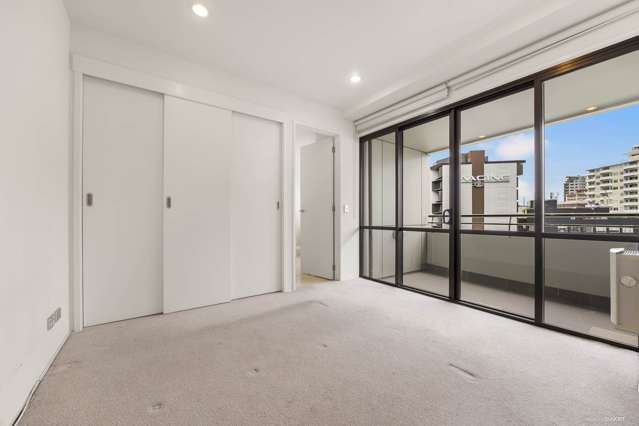 1205/18 Beach Road Auckland Central_3