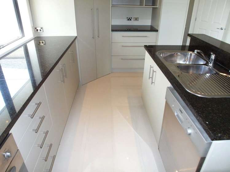 12 Len Hale Place Parklands_5