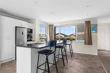 104 Karaitiana Street_4