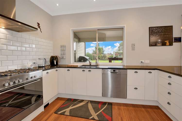 562 No 10 Road Swannanoa_12