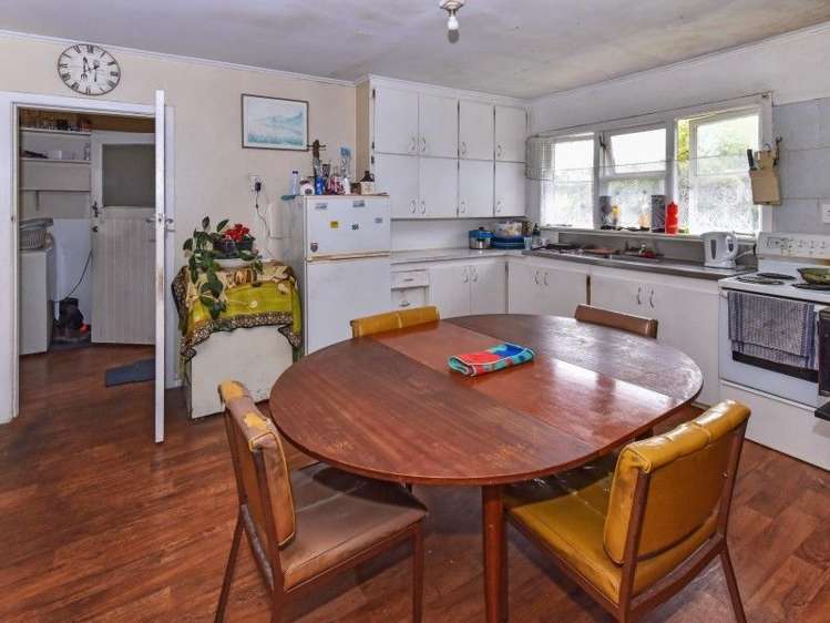 2 White Road Manurewa_1