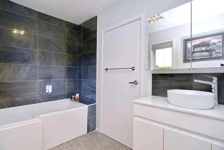 210 Avonhead Road Avonhead_17