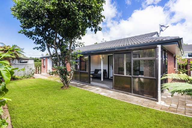 2/32 Campbell Road Onehunga_1